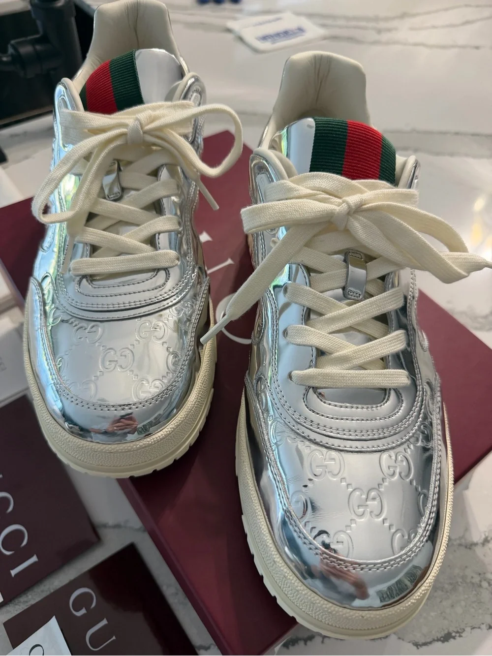 Gucci Metallic Silver Leather Low-Top Sneakers with Cream Soles